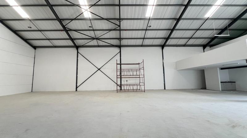 To Let commercial Property for Rent in Killarney Gardens Western Cape